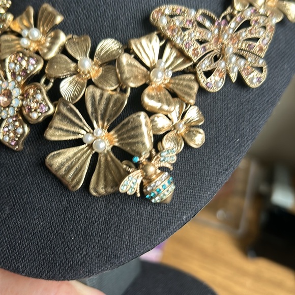 Statement Necklace? YES! - Picture 13 of 16